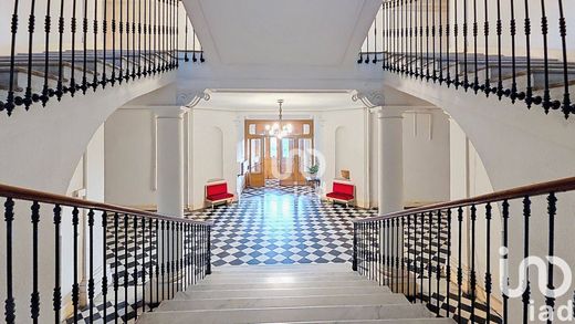 Apartment / Etagenwohnung in Menton, Alpes-Maritimes