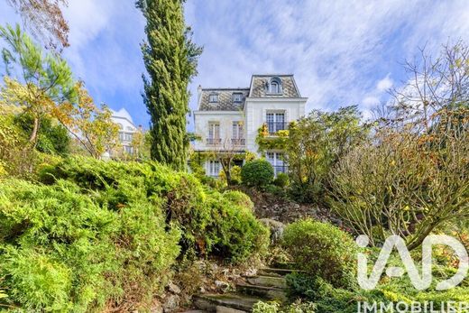 Villa in La Frette-sur-Seine, Val d'Oise