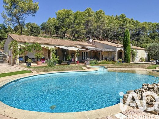Villa à Pierrefeu-du-Var, Var