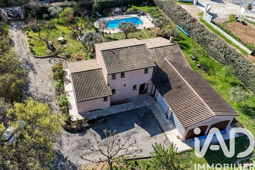 Villa en Bagnols-en-Forêt, Var