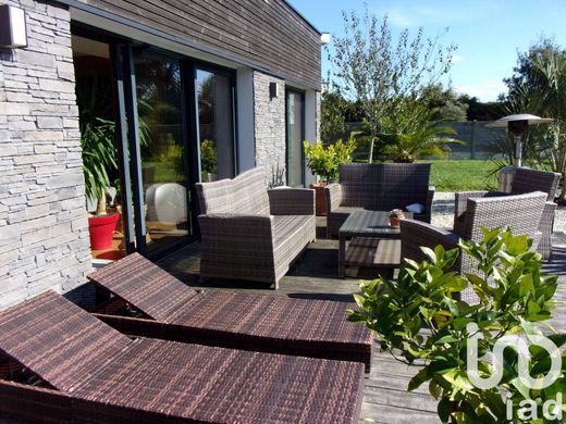 Villa a Locmaria-Plouzané, Finistère