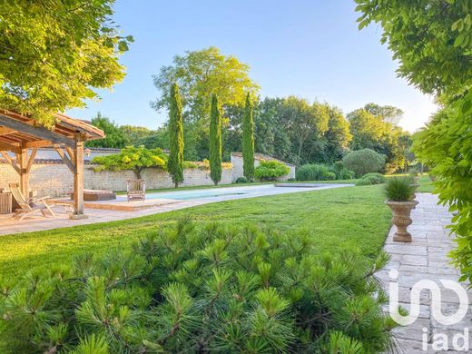 Villa in La Rochelle, Charente-Maritime