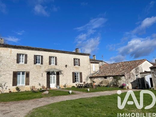 Villa in Pineuilh, Gironde