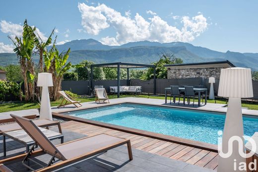 Villa en Saint-Jean-de-Moirans, Isere