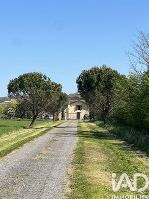 Villa in Izon, Gironde