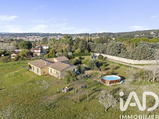 Villa in Aix-en-Provence, Bouches-du-Rhône