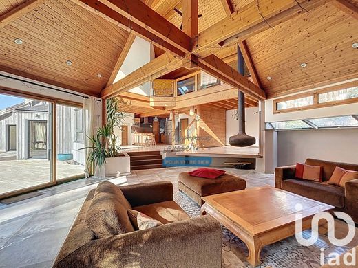 Βίλα σε Noiseau, Val-de-Marne