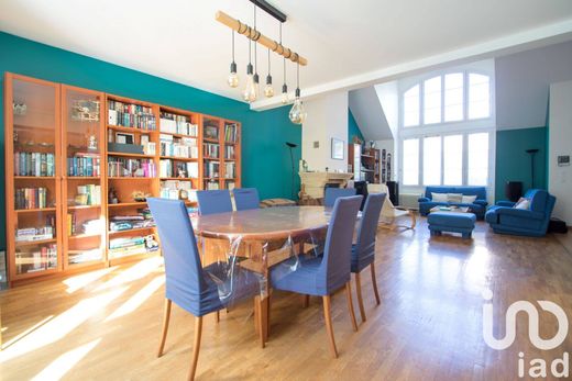 Villa in Bois-d'Arcy, Yvelines