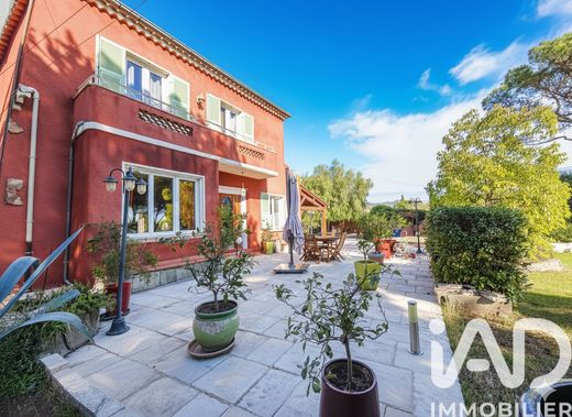 Villa a Fréjus, Var