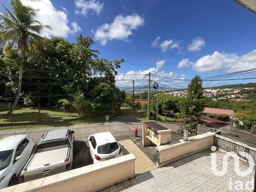 Complexes résidentiels à Le Lamentin, Martinique