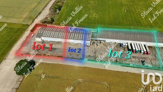 Κτίριο σε Nagel-Séez-Mesnil, Eure