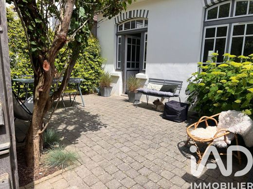 Villa in Le Touquet-Paris-Plage, Pas-de-Calais