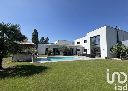 Villa en Sens, Yonne