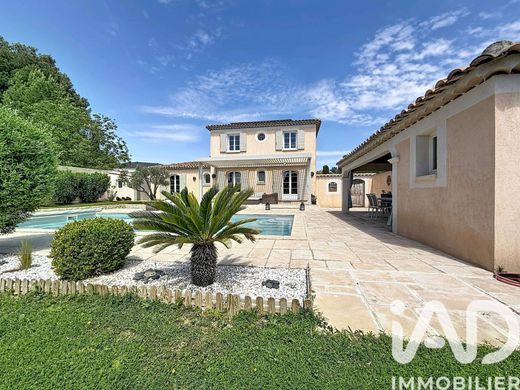 Villa in Salon-de-Provence, Bouches-du-Rhône
