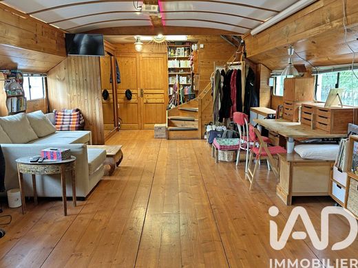 Apartament w Puteaux, Hauts-de-Seine