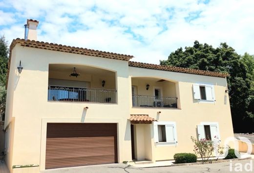 Villa en Coursegoules, Alpes Marítimos