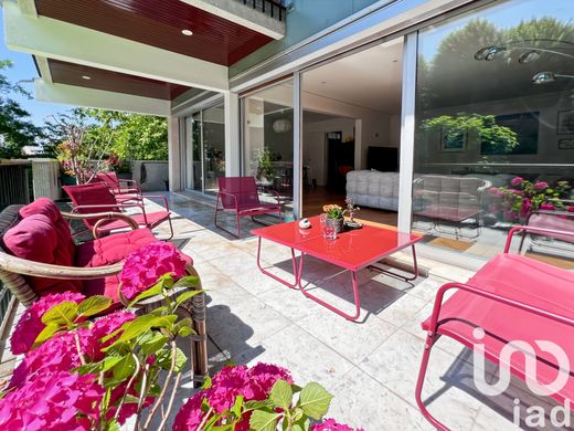 Appartamento a La Celle-Saint-Cloud, Yvelines