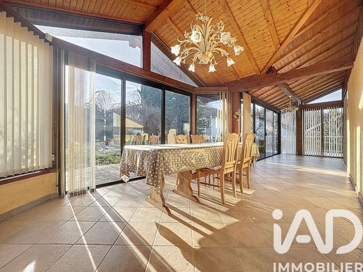 빌라 / Annecy, Haute-Savoie