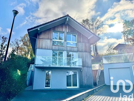 Villa in Yvoire, Haute-Savoie