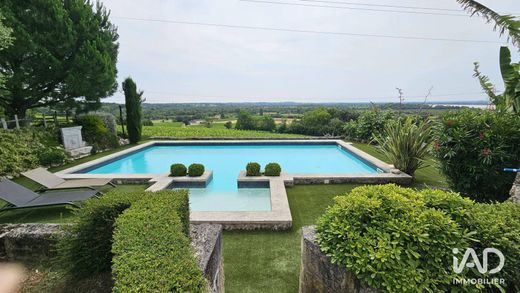 Villa in Saint-Seurin-de-Bourg, Gironde