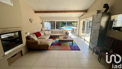 Villa in Bruges, Gironde