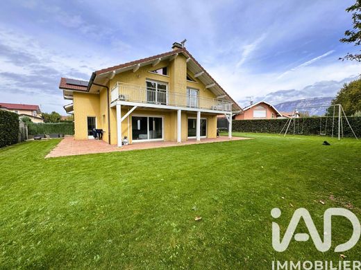Villa - Saint-Julien-en-Genevois, Alta Sabóia
