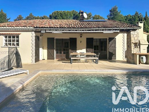 Villa in Roquefort-la-Bédoule, Bouches-du-Rhône
