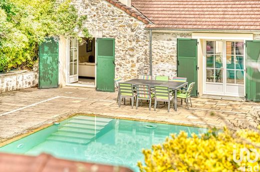 Willa w Gouvernes, Seine-et-Marne