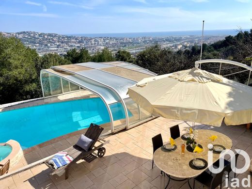 Villa in Saint-Laurent-du-Var, Alpes-Maritimes