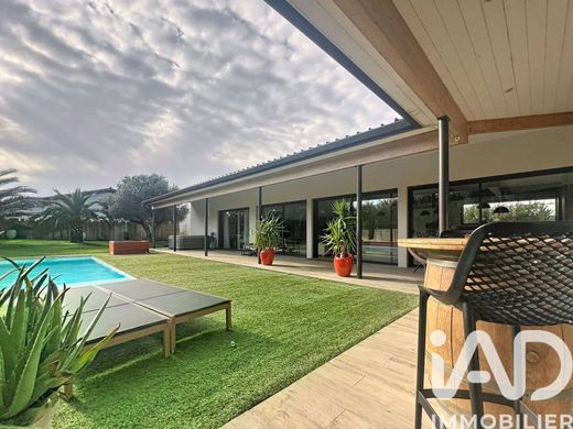 Willa w Cugnaux, Upper Garonne