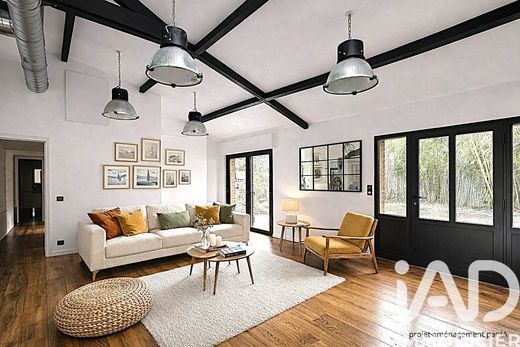 Villa in Le Vésinet, Yvelines