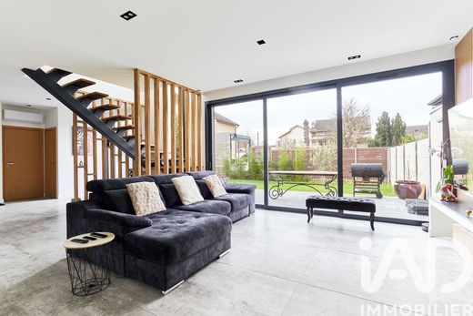 Вилла, Houilles, Yvelines
