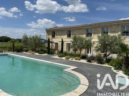 Kamienica w Saint-Louis-de-Montferrand, Gironde