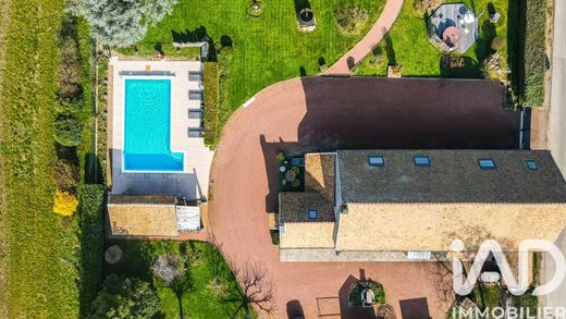 Villa in Beaune, Cote d'Or