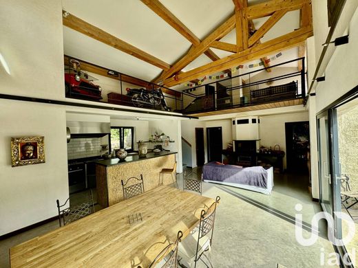 Вилла,  Гримо, Var