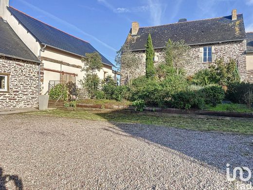 Вилла, Bréal-sous-Montfort, Ille-et-Vilaine