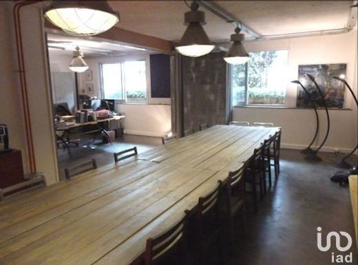 Bureau à Montmartre, Abbesses, Grandes-Carrières, Paris