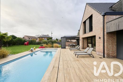 Villa in Camphin-en-Pévèle, North