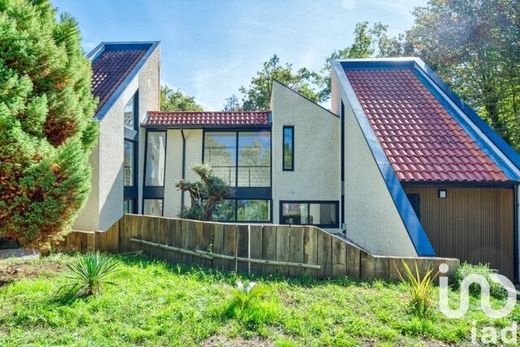 빌라 / Carignan-de-Bordeaux, Gironde