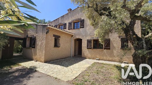 Villa in Tourrettes-sur-Loup, Alpes-Maritimes