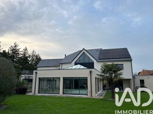 Villa a Saint-Contest, Calvados