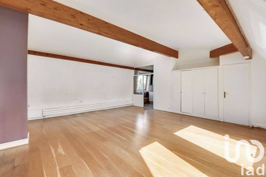 Apartment in Boulogne-Billancourt, Hauts-de-Seine