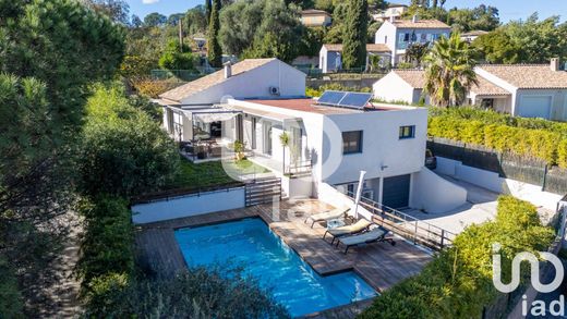 Villa Cogolin, Var