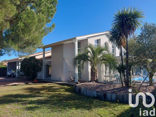 Villa en Andernos-les-Bains, Gironda