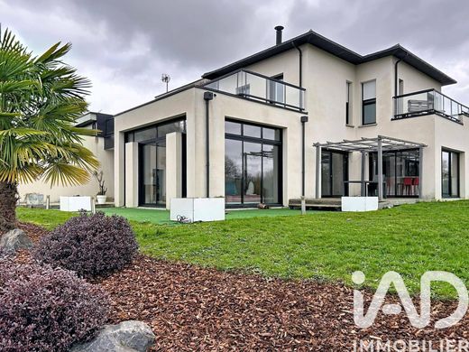 Villa a Guignen, Ille-et-Vilaine