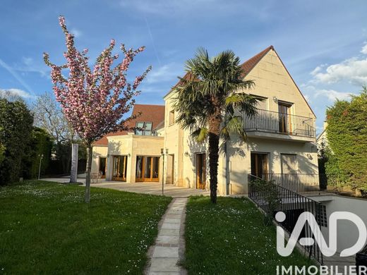 Villa in Herblay, Val d'Oise