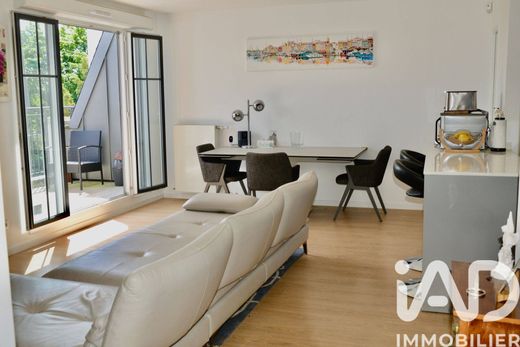 Apartment in Châtillon, Hauts-de-Seine