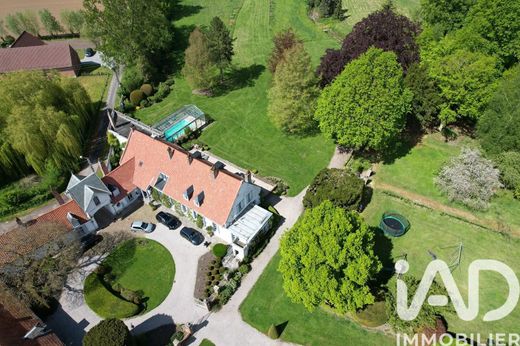 Villa in Lecelles, North
