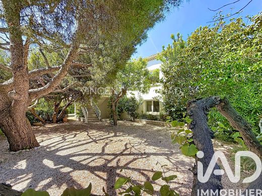 Villa in Sanary-sur-Mer, Var
