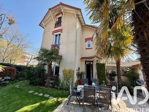 Villa a Garches, Hauts-de-Seine